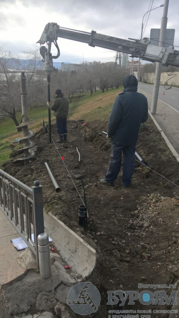 Бурение под столбы, сваи, заборы